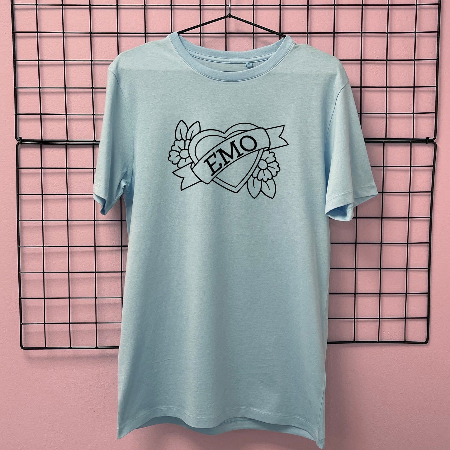 EMO HEART FLOWERS T-SHIRT