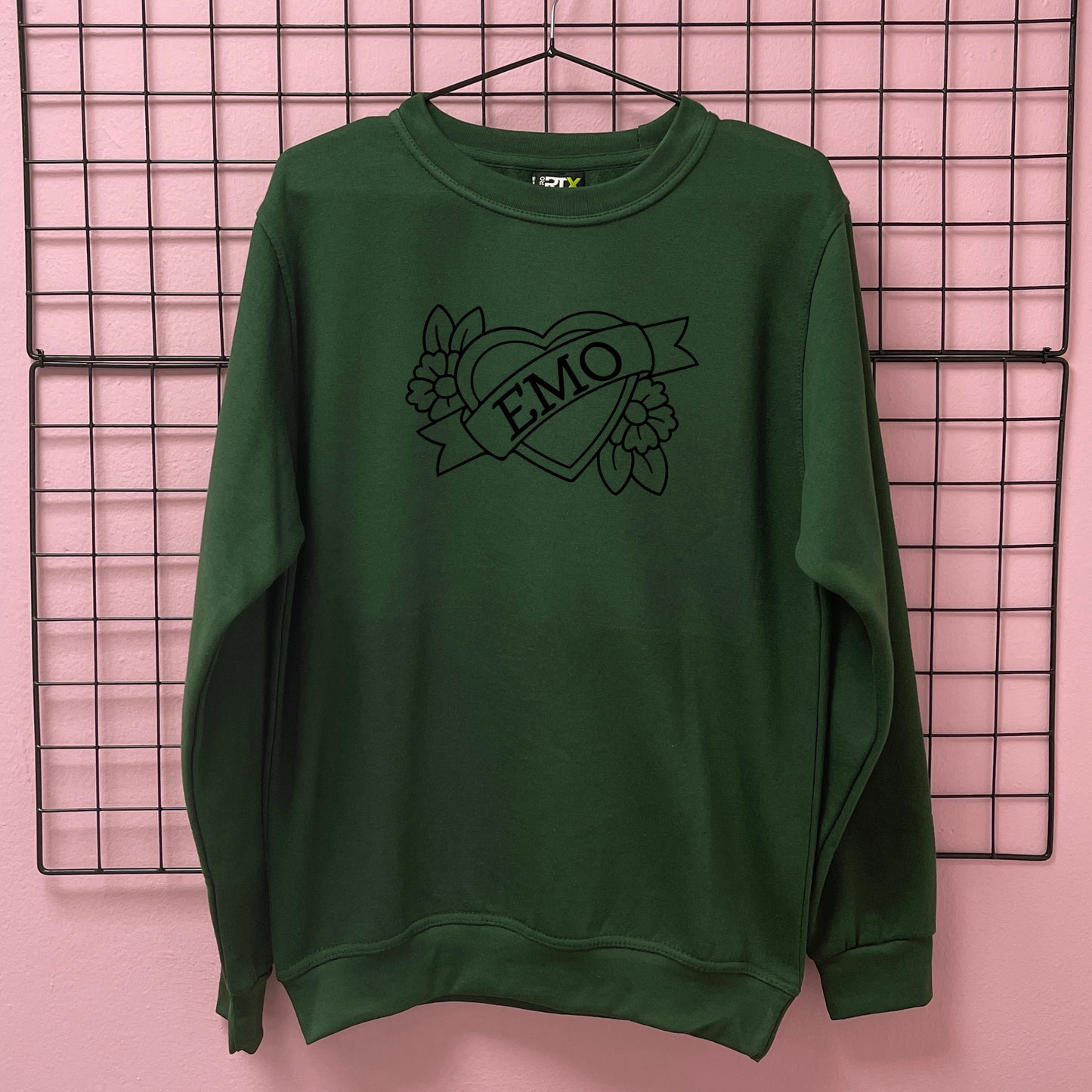 EMO HEART FLOWERS SWEATSHIRT