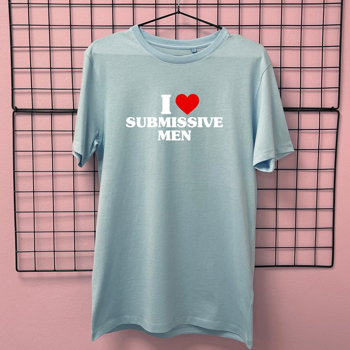 I LOVE SUBMISSIVE MEN T-SHIRT