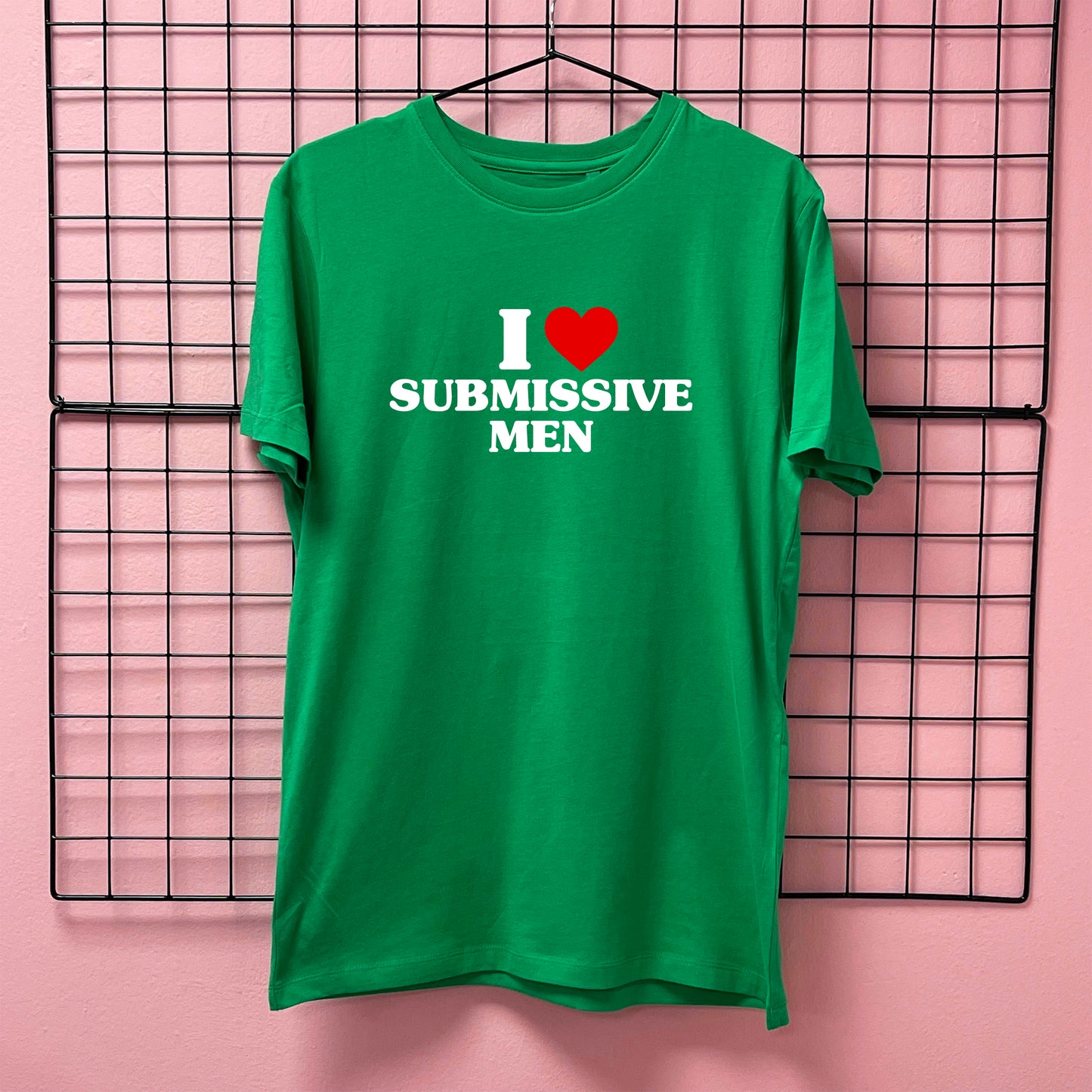 I LOVE SUBMISSIVE MEN T-SHIRT