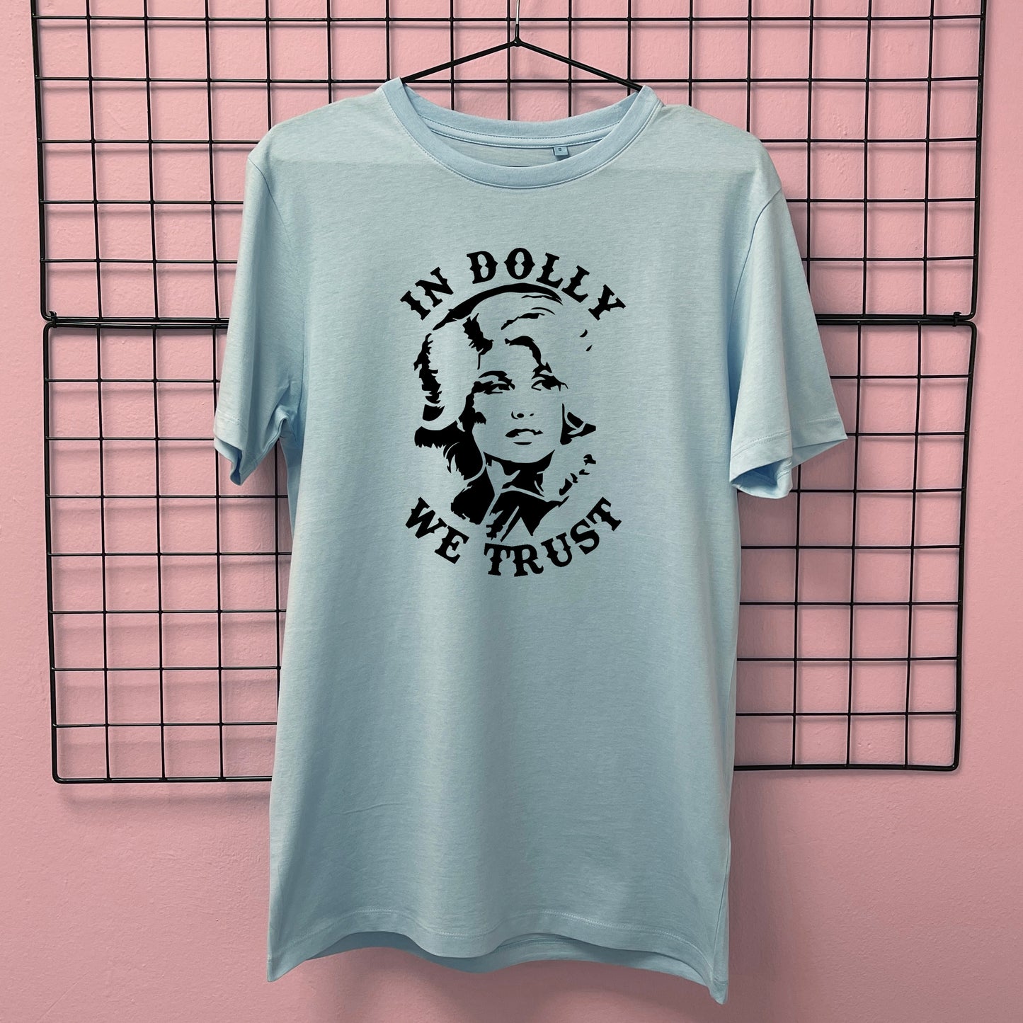 IN DOLLY WE TRUST T-SHIRT